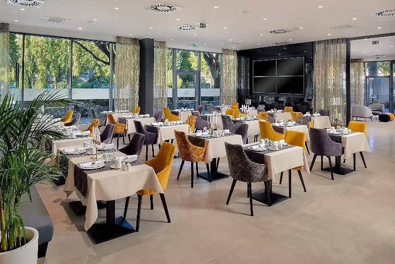 Sia Split Hotel 4*,  Croatia